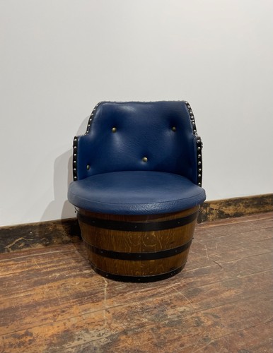 Vintage retro pub seat in - /,