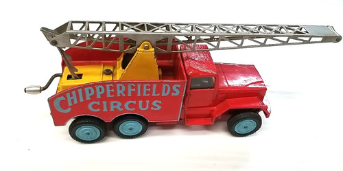 Corgi major toys chipperfields - corgi,