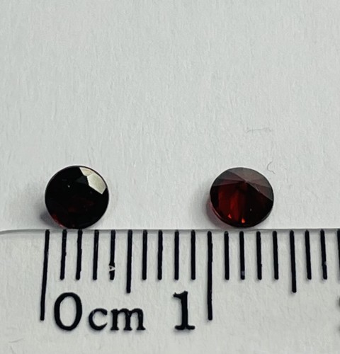 4mm round garnet - 4mm, faceted