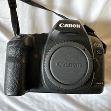 Canon EOS 5D Mark II, F1:1.8