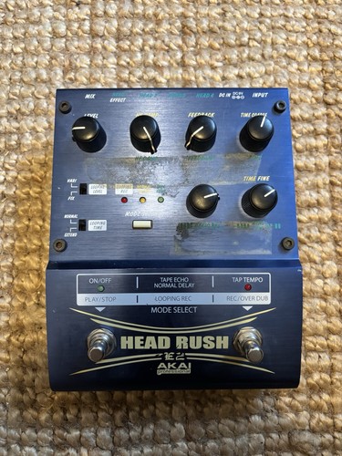 Akai headrush digital - e2, delay