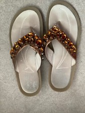Ladies Flip Flop Sandals Size 6