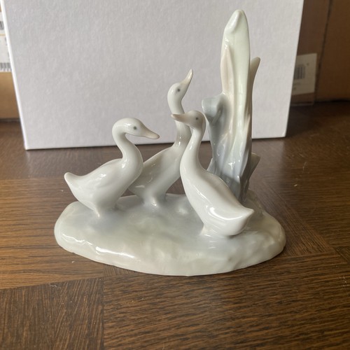 Vintage nao lladro three - vintage,