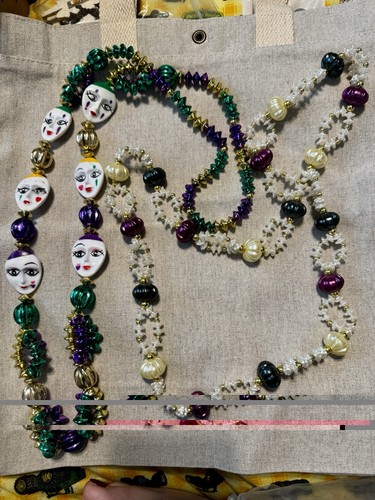 Vtg mardi gras beads - vtg,