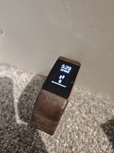 Fitbit charge fitness - 2,