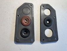 Land Rover Series 3 Bulkhead Grommet Plate For Wiring (2)