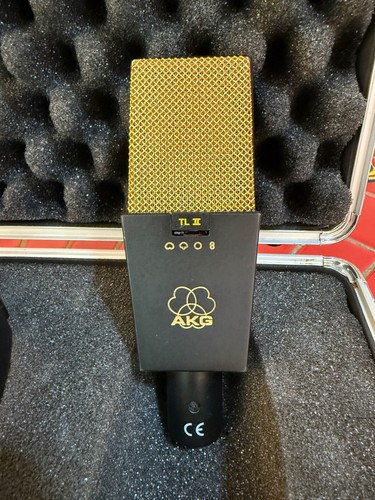 Akg c414 tlii - b,