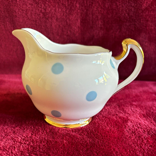Royal vale pale blue - pale,