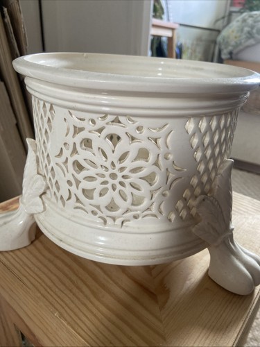 Royal creamware fine - fine, china
