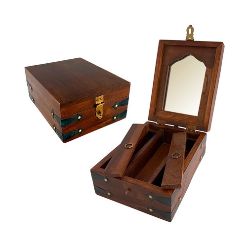 Colonial style shaving box - colonial,