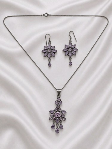Antique circa 1900 - , pendant