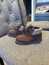 Ugg Boys’ Size UK7 / EU 25