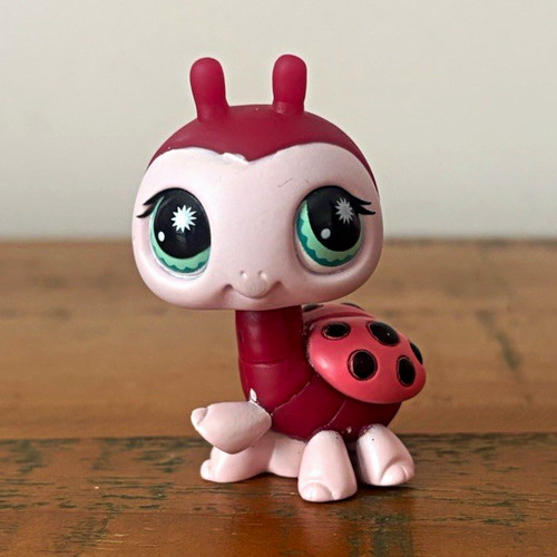 Littlest pet shop - littlest, ladybug