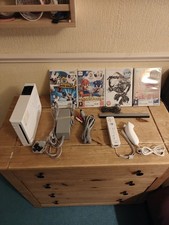 Nintendo Wii Console Bundle