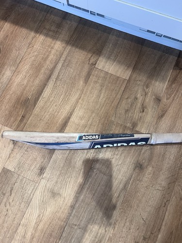 Adidas libro cricket bat - ,
