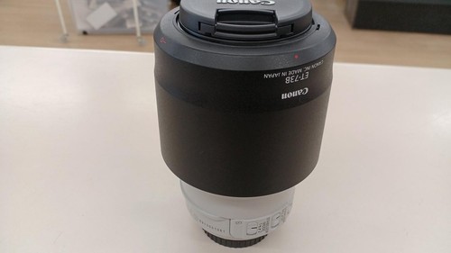 Canon 300mm 5 - 70-300mm, f/4-5.6l