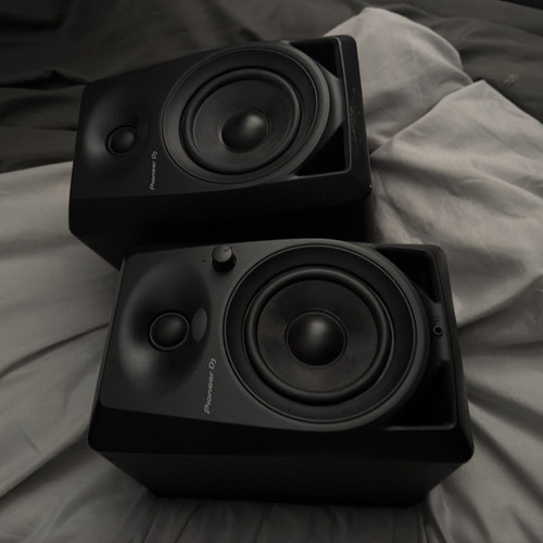 Pioneer active studio - dj,