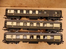 3 Hornby Pullman Coaches - 00 Gauge.
