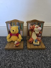 Winnie the Pooh & Tigger Collectible Book Ends w/Plush Figures Board Books 2001