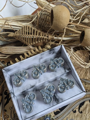 New knobs shabby - new, of