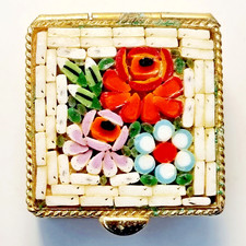 VINTAGE FLORAL GLASS TILE MICRO MOSAIC TRINKET PILL SNUFF SQUARE GOLD TONE BOX 
