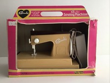 VINTAGE SINDYS SEWING MACHINE