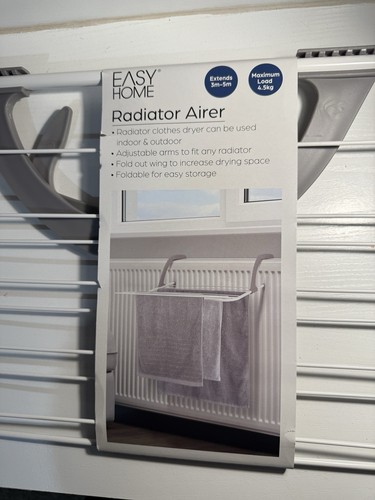 Radiator clothes airer