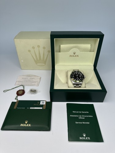 Rolex submariner date 16610v - rolex,