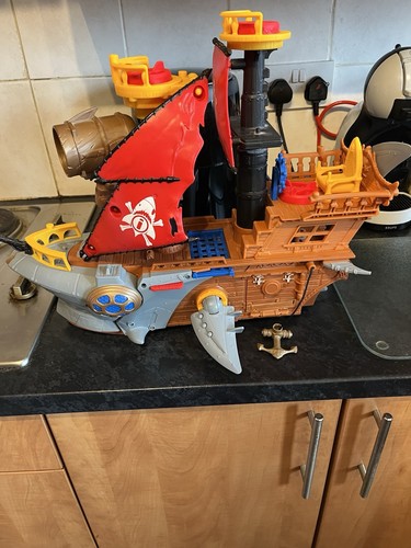 Fisher price pirate ship - pirate,
