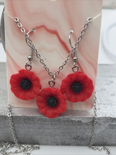 Red poppy flowers pendants - flowers,