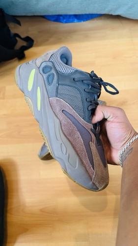 Adidas yeezy boost 700 - adidas,
