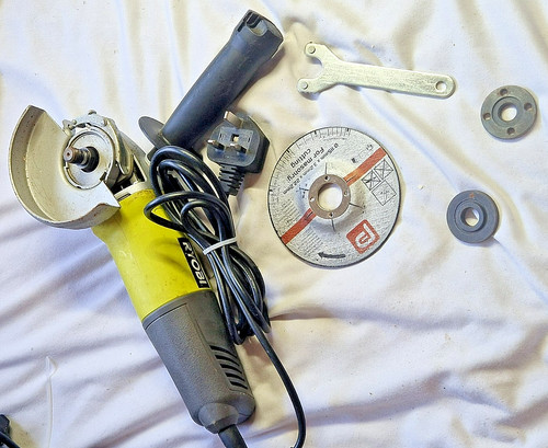 Ryobi eag750rs angle grinder - ryobi,