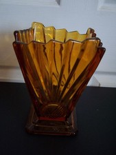 Sowerby art deco - art, amber