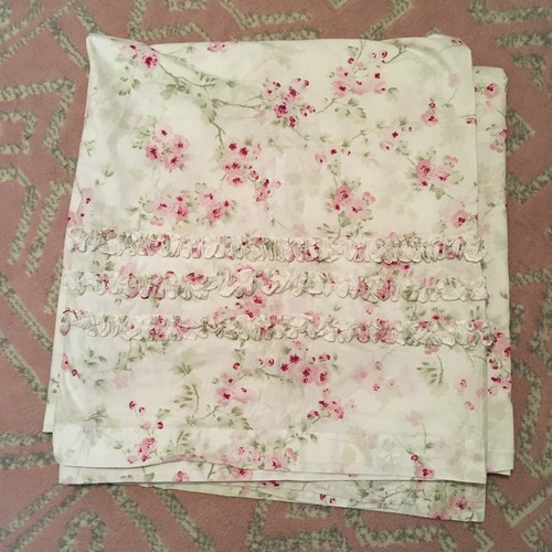 Simply shabby chic - chic, cherry