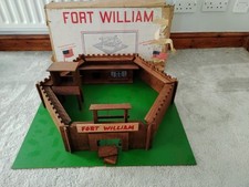 Raytel Vintage Wooden Fort