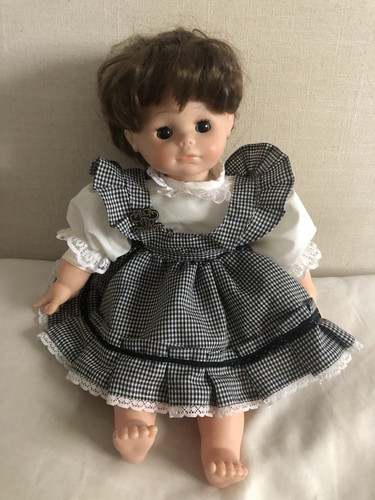 Vintage 80s doll - vintage,