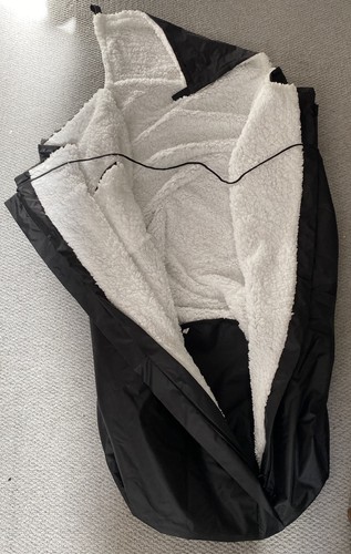 Black with white fur - white, lined