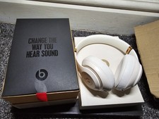 Beats by Dr. Dre Studio 3 Over