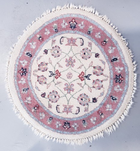 Round woven wool - woven, with