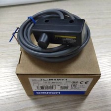 1pcs New In Box For omron proximity switch TL-M5MY1 90-250VAC 2m