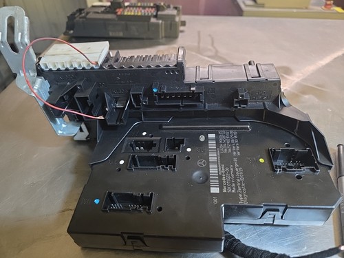 Mercedes class fuse box 2143 - fuse,