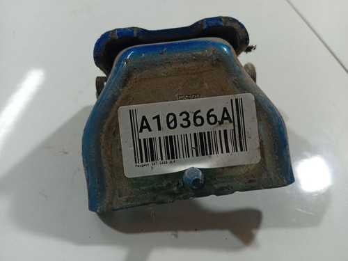 Used door hinge rear - used,