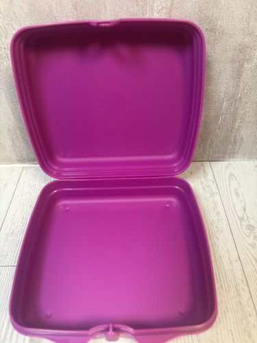 Tupperware sandwich keeper - tupperware,
