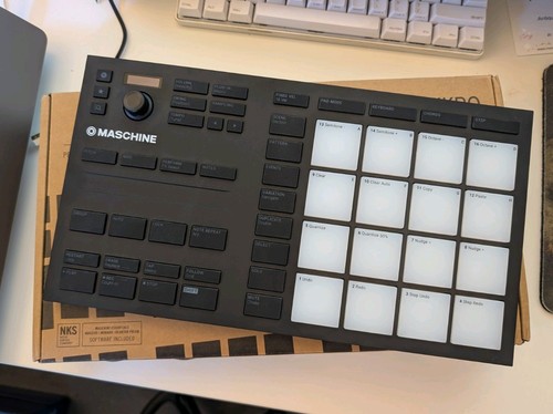 Native instruments maschine - instruments,