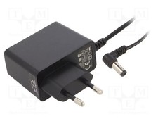 Out: 5,5/2,1 9VDC 9W