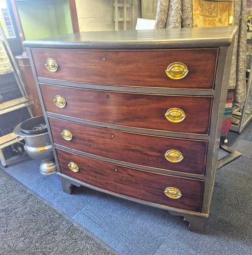 Lovely compact mahogany - lovely,