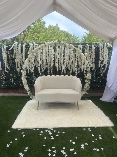 Hire wedding sofa - hire, velvet
