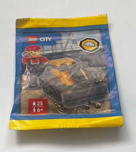 Lego city construction - city, worker