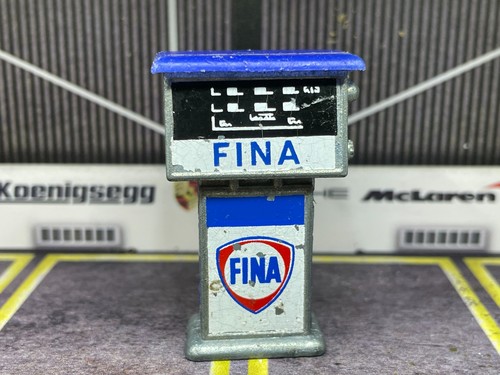 Barton toys fina petrol pump - fina,