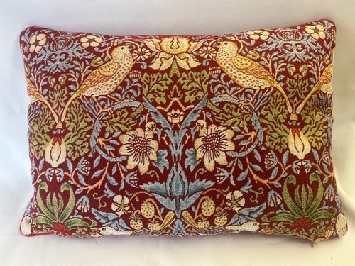 William morris strawberry - william,